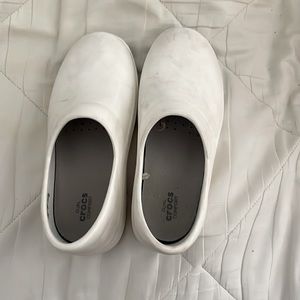 Crocs Nursing Clogs Size 7